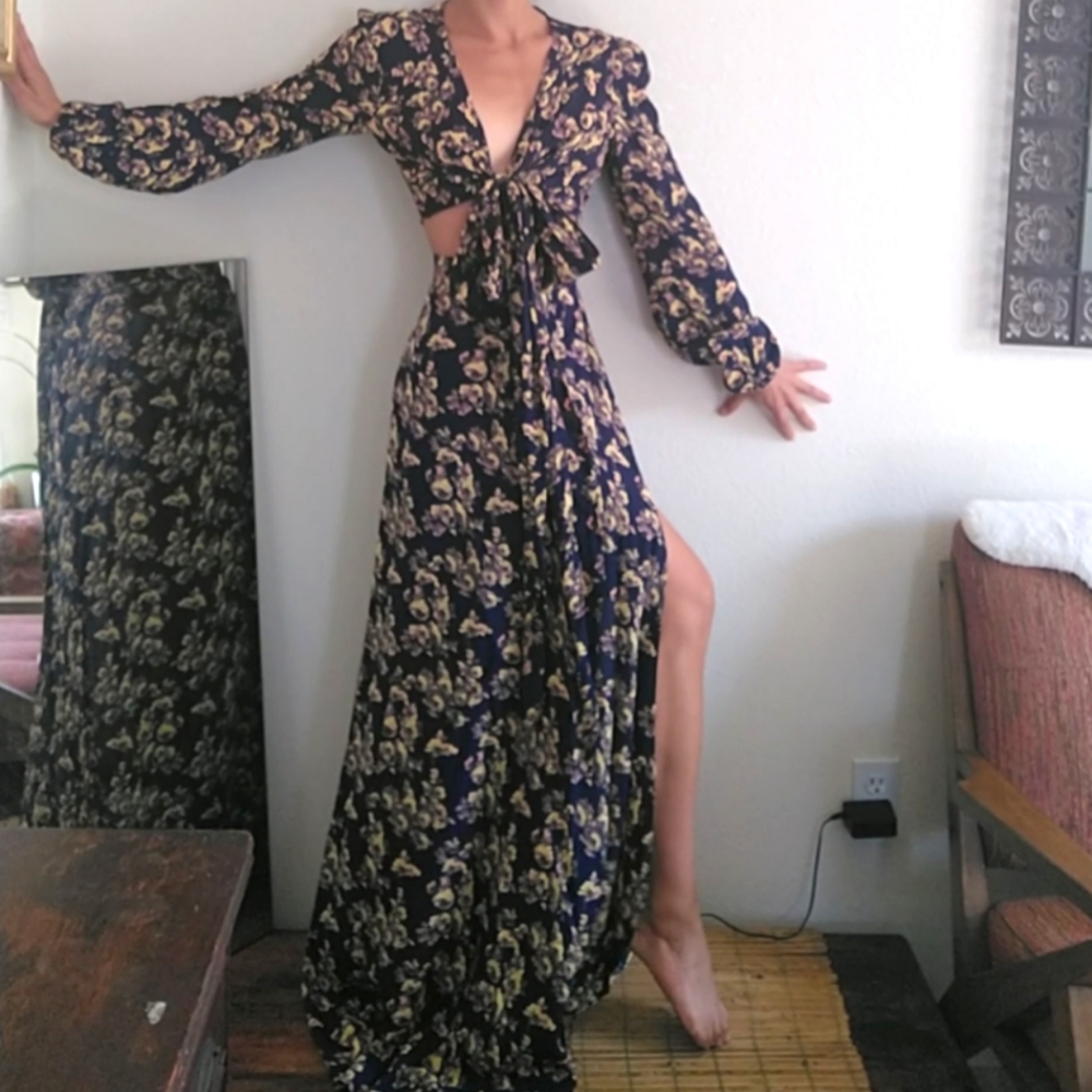 2-Piece Skirt & Tie-Up Long Sleeve Floral Set